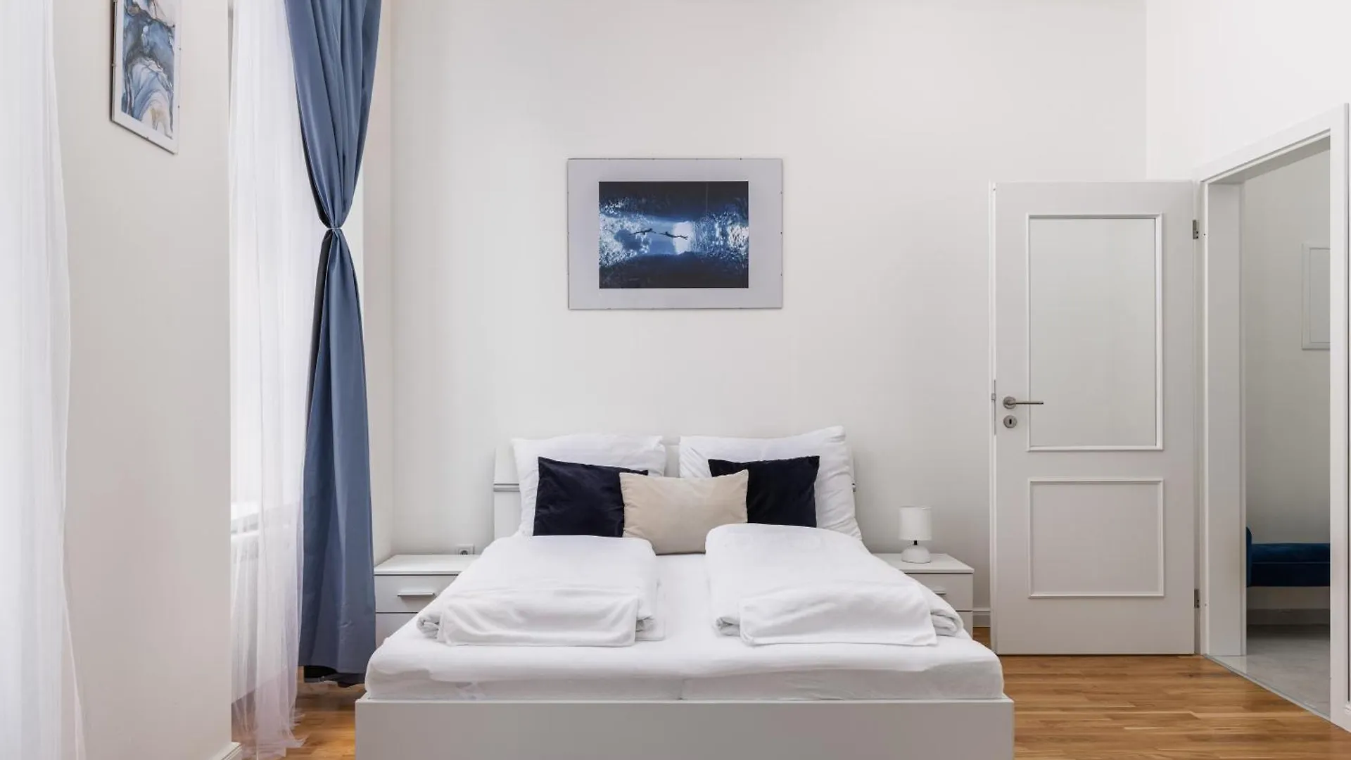 Apartment Stay2Gether Blue Vibe Studio - Metro Florenc Prague